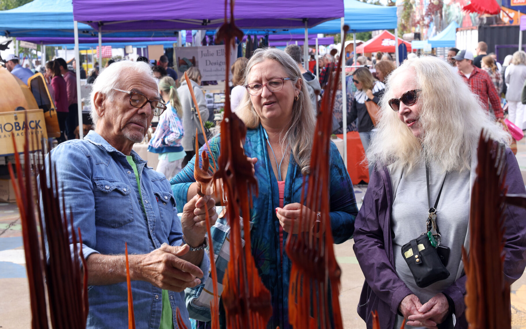 102321-cdp-news-marthasmarket1028.JPG